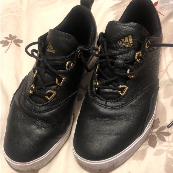 Adidas Shoes - Picture 3 of 4